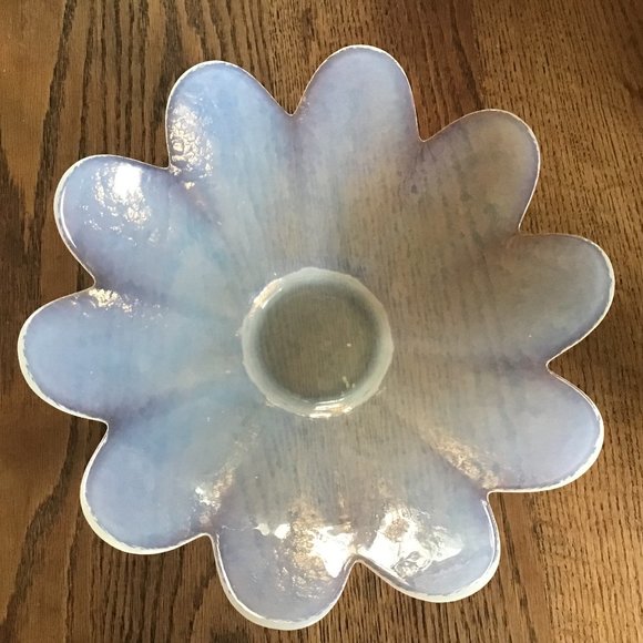 Very Large Glass Hand Blown Signed Murano  Petal Bowl in Iridescent White - Picture 4 of 9